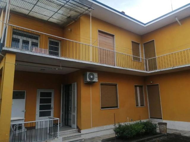 Villa Indipendente in vendita a Robbio, Lombardia