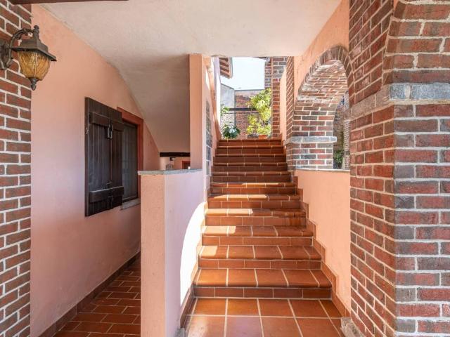 Villa Indipendente in vendita a Robecchetto, Robecchetto Con Induno