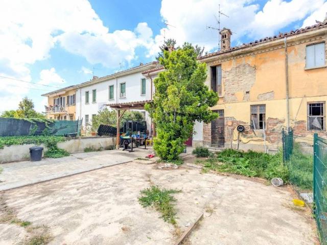 Villa Indipendente in vendita a Robecco Pavese, Lombardia