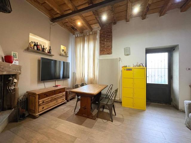 Villa Indipendente in vendita a Ca de Noci, Robecco Sul Naviglio