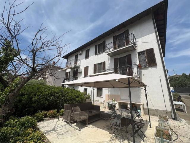 Villa Indipendente in vendita a Robecco Sul Naviglio, Lombardia