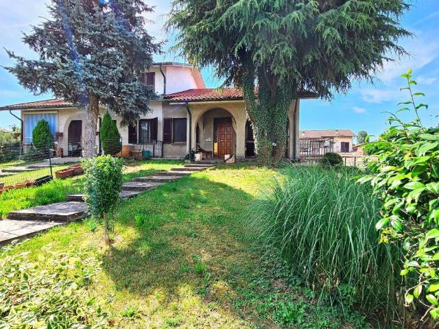 Villa Indipendente in vendita a Ca de Noci, Robecco Sul Naviglio