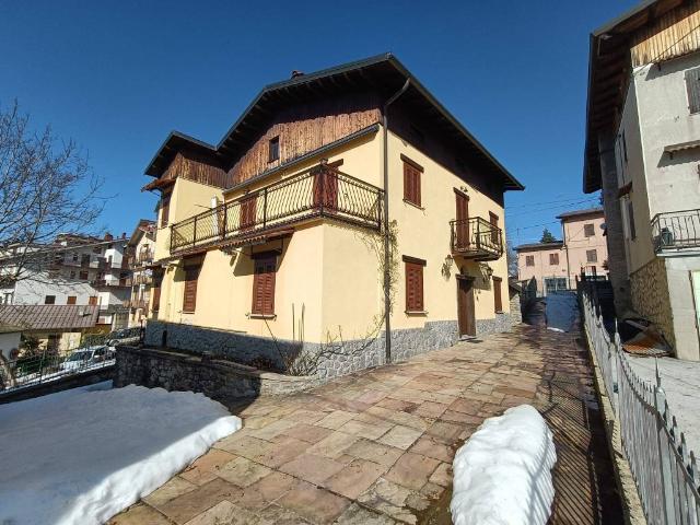 Villa Indipendente in vendita a Case Manera, Piemonte