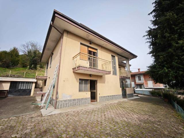 Villa Indipendente in vendita a Unione Montana di Comuni delle Valli di Lanzo, Ceronda e Casternone, Piemonte