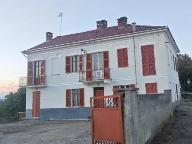 Villa Indipendente in vendita a Piemonte, Asti