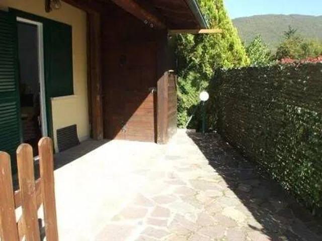 Villa Indipendente in vendita a Rocca di Botte, L'Aquila