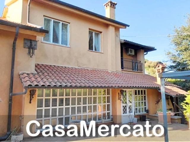 Villa Indipendente in vendita a Roma Capitale, Lazio