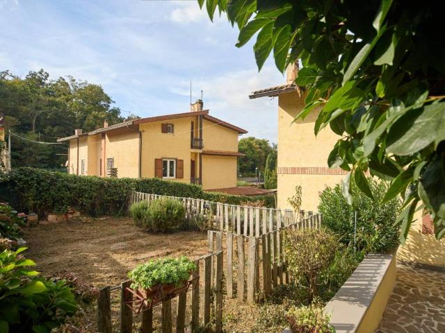 Villa Indipendente in vendita a Roma Capitale, Lazio