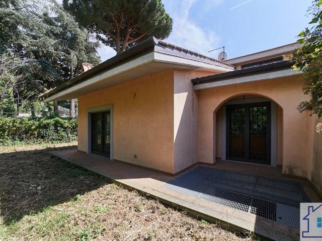 Villa Indipendente in vendita a Roma Capitale, Lazio