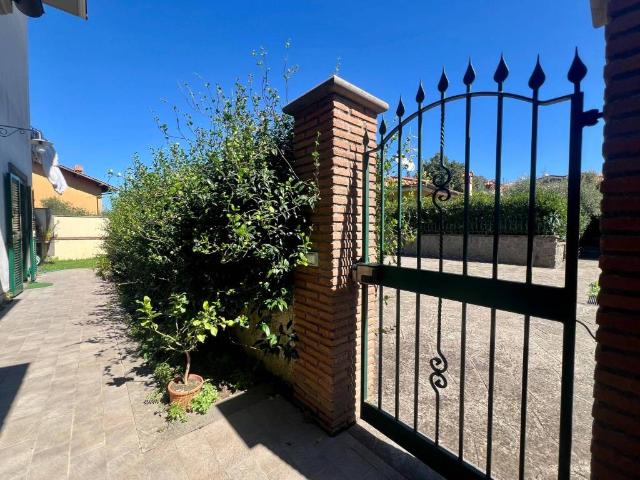 Villa Indipendente in vendita a Roma Capitale, Lazio
