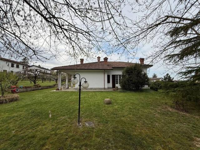 Villa Indipendente in vendita a Piemonte, Alessandria