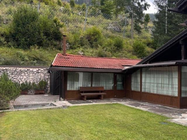 Villa Indipendente in vendita a Rocca Pietore, Veneto