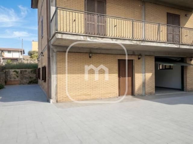 Villa Indipendente in vendita a Roma Capitale, Lazio