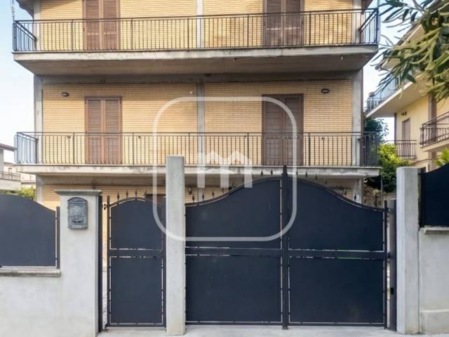 Villa Indipendente in vendita a Roma Capitale, Lazio
