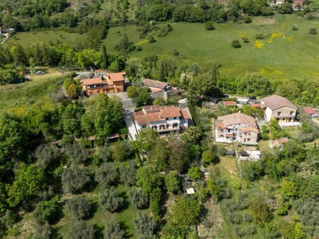 Villa Indipendente in vendita a Rocca Sinibalda, Lazio