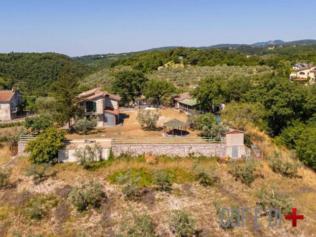 Villa Indipendente in vendita a Rocca Sinibalda, Lazio
