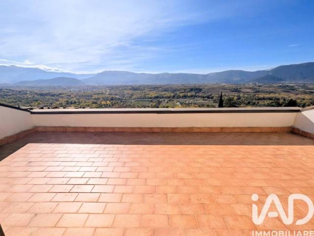 Villa Indipendente in vendita a Unione dei comuni Terre dei Peligni, Roccacasale