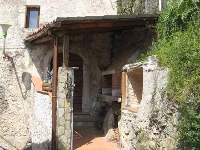 Villa Indipendente in vendita a Unione dei comuni Terre dei Peligni, Roccacasale