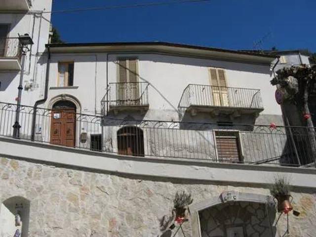 Villa Indipendente in vendita a Unione dei comuni Terre dei Peligni, Roccacasale
