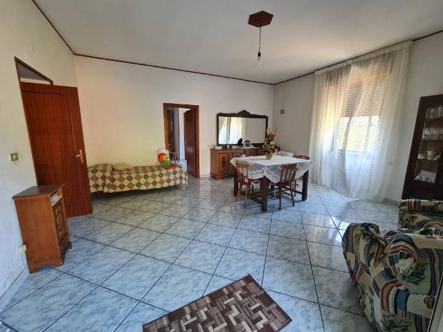 Villa Indipendente in vendita a Roccadaspide, Campania
