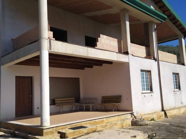 Villa Indipendente in vendita a Roccagorga, Lazio