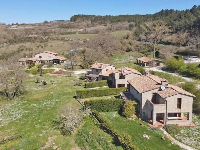 Villa Indipendente in vendita a Unione dei Comuni Montani Amiata Grossetana, Roccalbegna