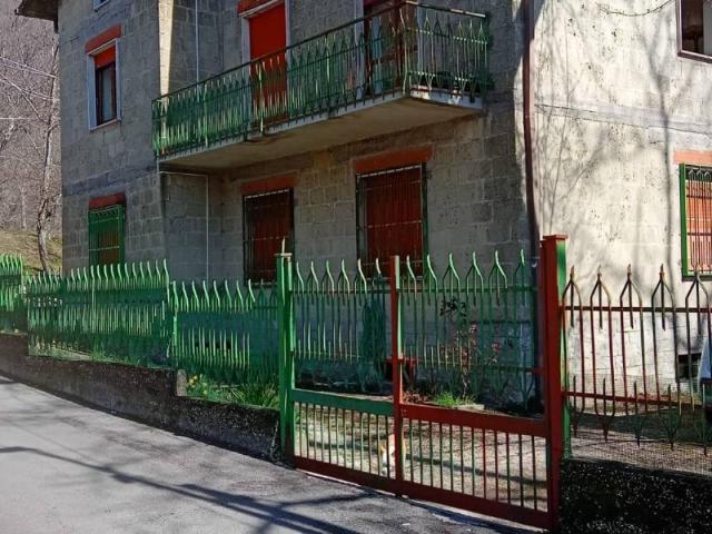 Villa Indipendente in vendita a Roccamonfina, Campania