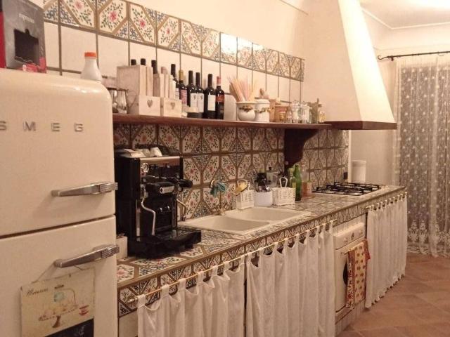 Villa Indipendente in vendita a Roccamonfina, Campania