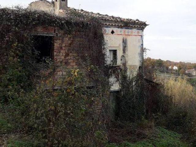 Villa Indipendente in vendita a Roccamontepiano, Abruzzo