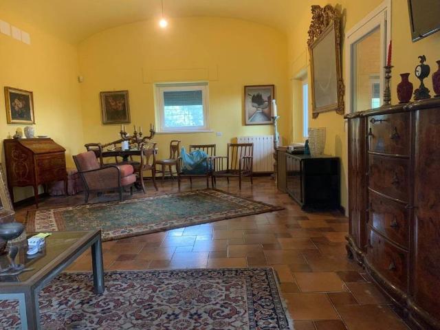 Villa Indipendente in vendita a Poggio Catino, Lazio