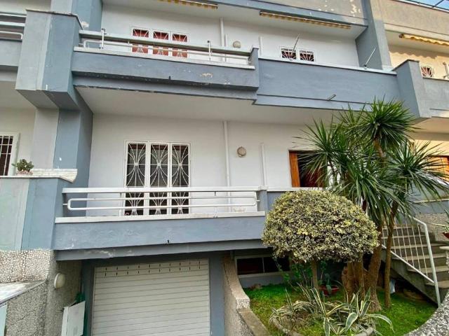 Villa Indipendente in vendita a Roccapiemonte, Campania