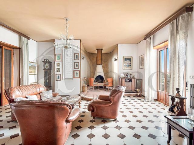 Villa Indipendente in vendita a Roccasecca, Lazio