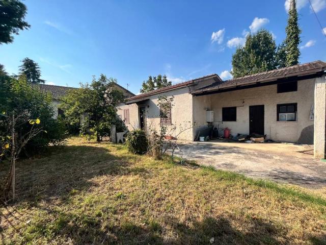 Villa Indipendente in vendita a Roccasecca, Lazio