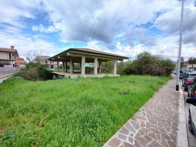 Villa Indipendente in vendita a Roccasecca, Lazio