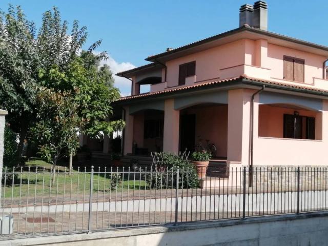 Villa Indipendente in vendita a Roccastrada, Toscana