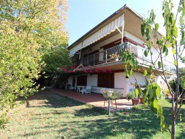 Villa Indipendente in vendita a Roccastrada, Toscana