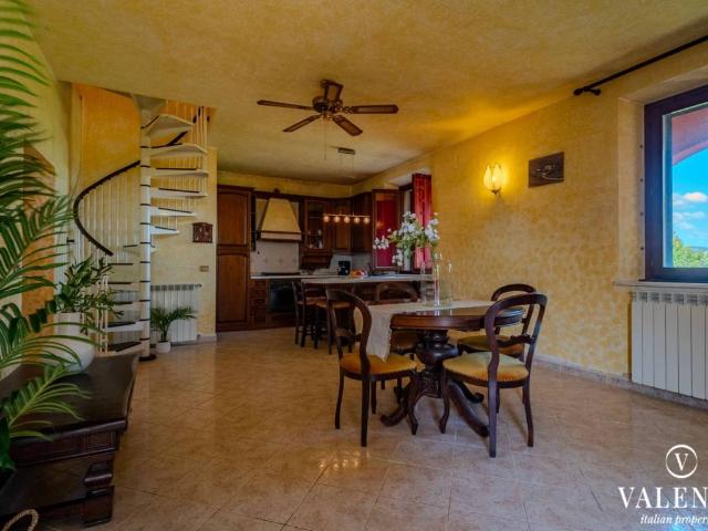 Villa Indipendente in vendita a Roccastrada, Toscana