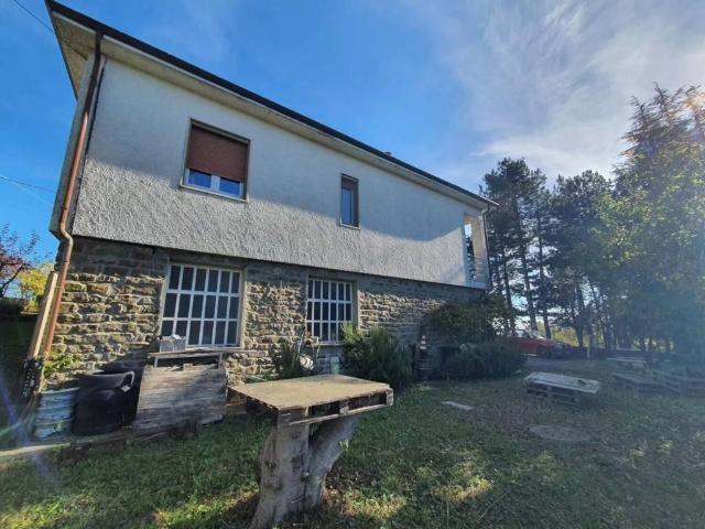 Villa Indipendente in vendita a Piemonte, Asti