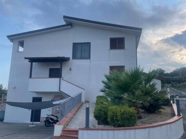 Villa Indipendente in vendita a Calabria, Reggio Calabria