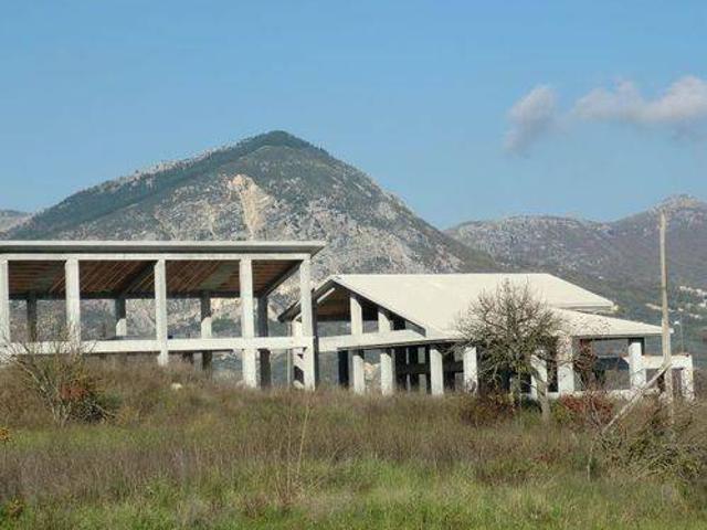 Villa Indipendente in vendita a Rocchetta A Volturno, Molise