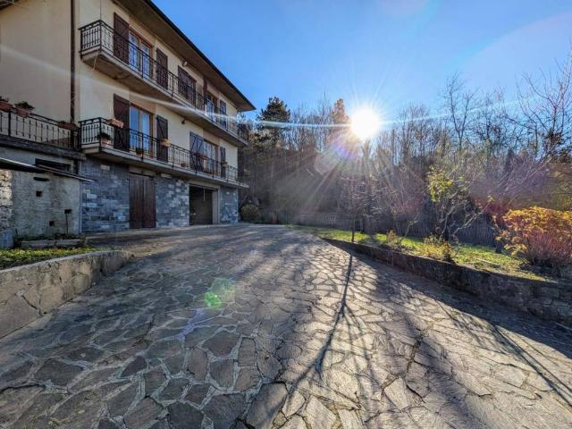 Villa Indipendente in vendita a Rocchetta Di Vara, Liguria