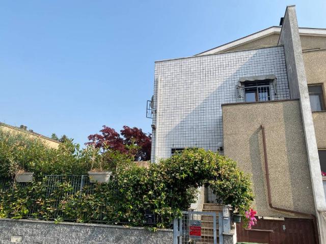 Villa Indipendente in vendita a Rodano, Lombardia
