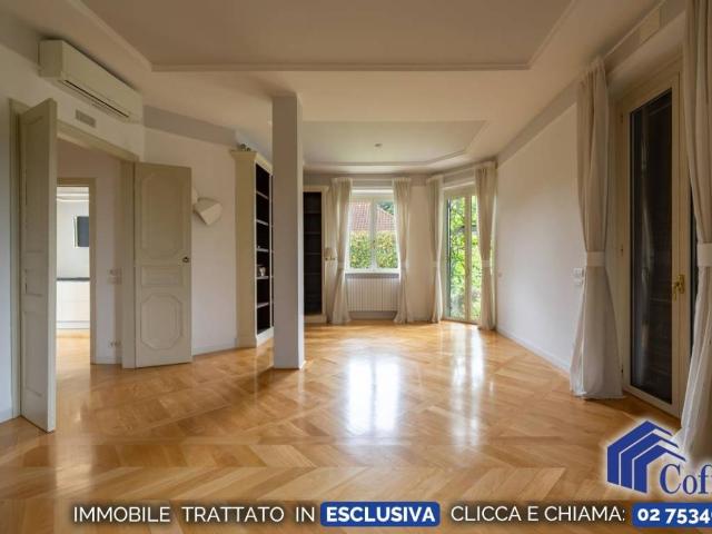 Villa Indipendente in vendita a Rodano, Lombardia