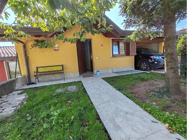 Villa Indipendente in vendita a Roccolo, Rodero