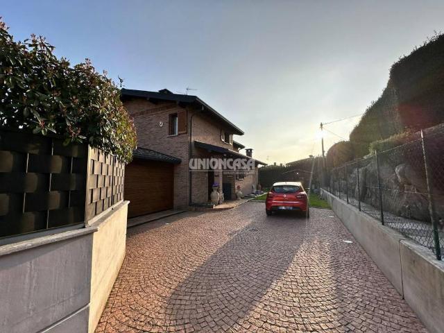 Villa Indipendente in vendita a Rodero, Lombardia