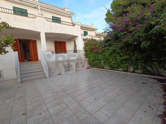 Villa Indipendente in vendita a Puglia, Foggia