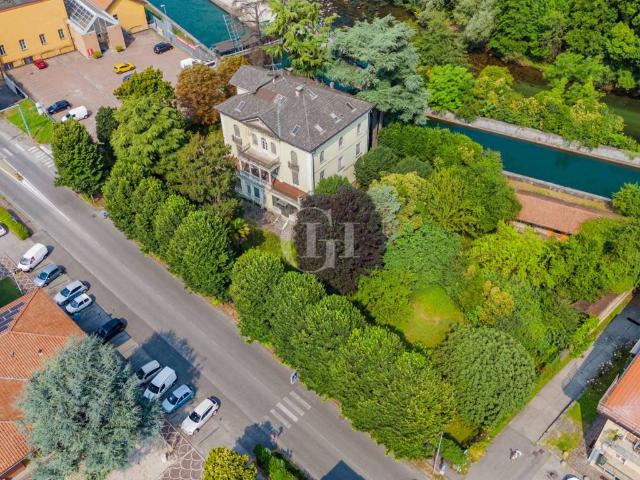 Villa Indipendente in vendita a Comunità montana della Valle Sabbia, Roè Volciano