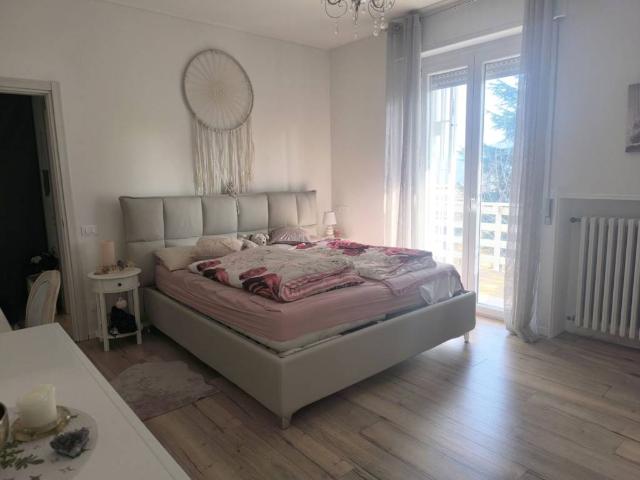 Villa Indipendente in vendita a Comunità montana della Valle Sabbia, Roè Volciano
