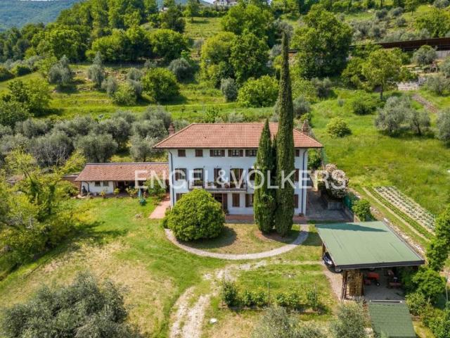 Villa Indipendente in vendita a Comunità montana della Valle Sabbia, Roè Volciano