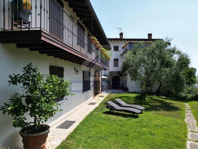 Villa Indipendente in vendita a Comunità montana della Valle Sabbia, Roè Volciano